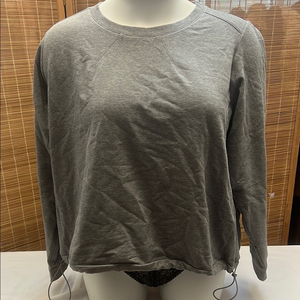 NWT! Torrid Heather Gray Bungee Super Soft Fleece Sweatshirt 26-28